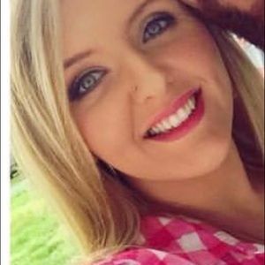 Meet your Posher, Kendra